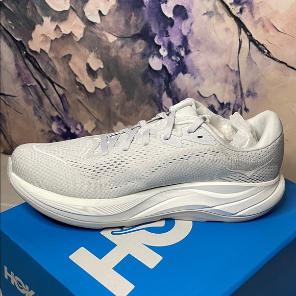 Hoka Women's Rincon 4 Athletic Shoes - Light Gray - Picture 9 of 11